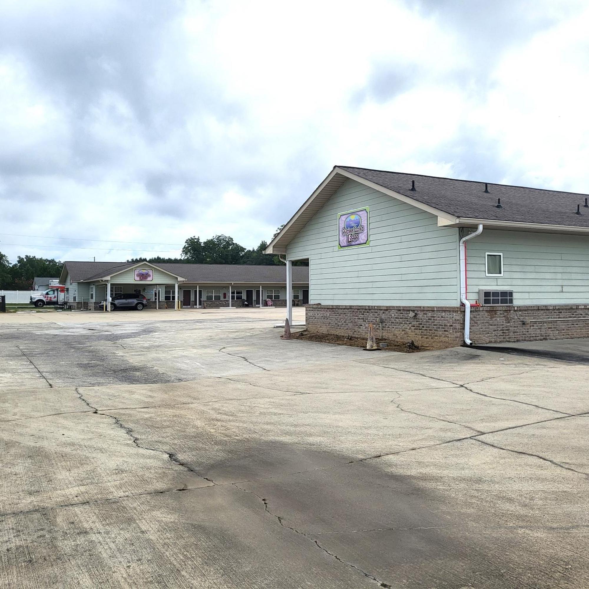 Weiss Lake Lodge Centre 외부 사진